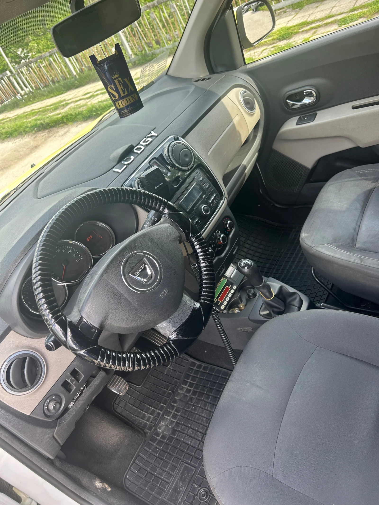Dacia Lodgy 1.5dci - изображение 6