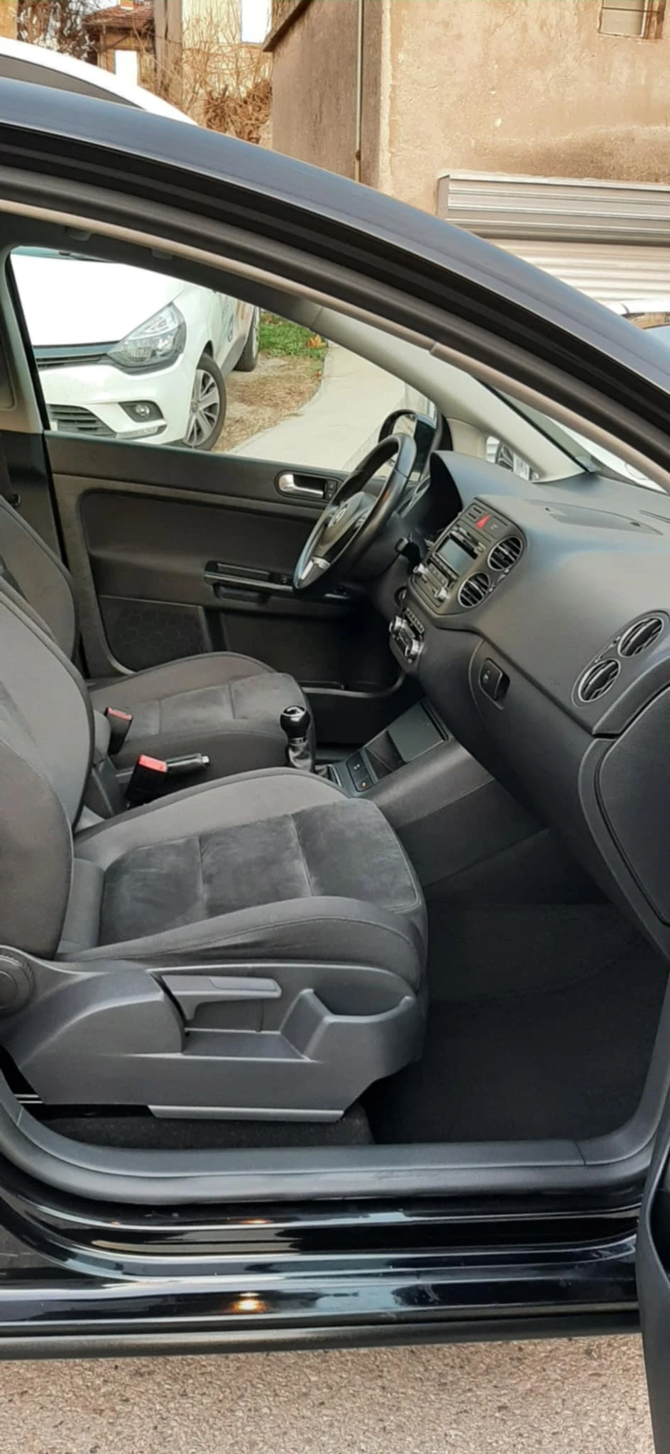 VW Golf Plus 2.0TDI - изображение 9