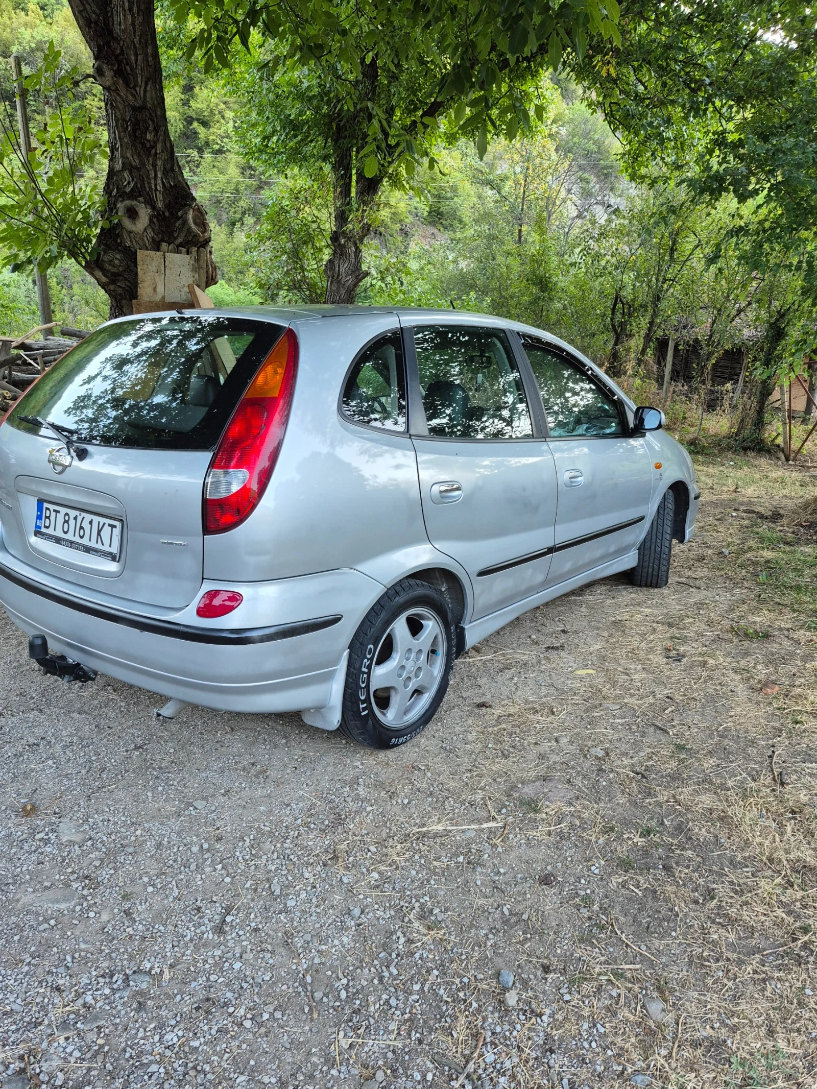 Nissan Almera tino 2, 2 - изображение 2