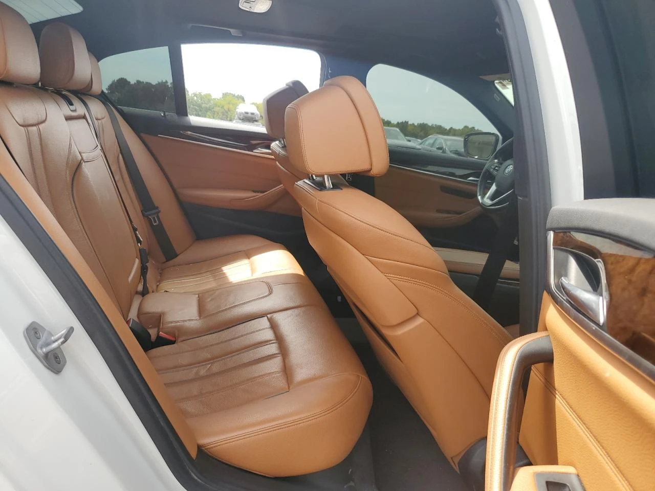 BMW 540 XDRIVE40I - изображение 10