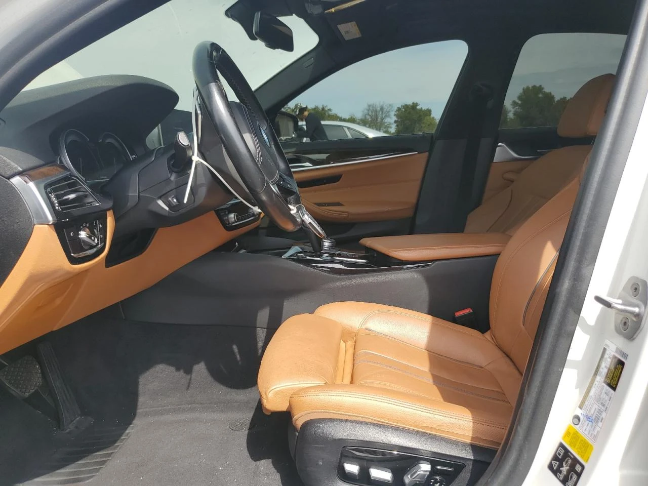 BMW 540 XDRIVE40I - изображение 7