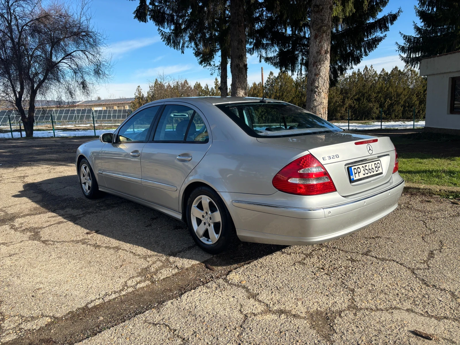 Mercedes-Benz E 320 Е320, снимка 2 - Автомобили и джипове - 53710103