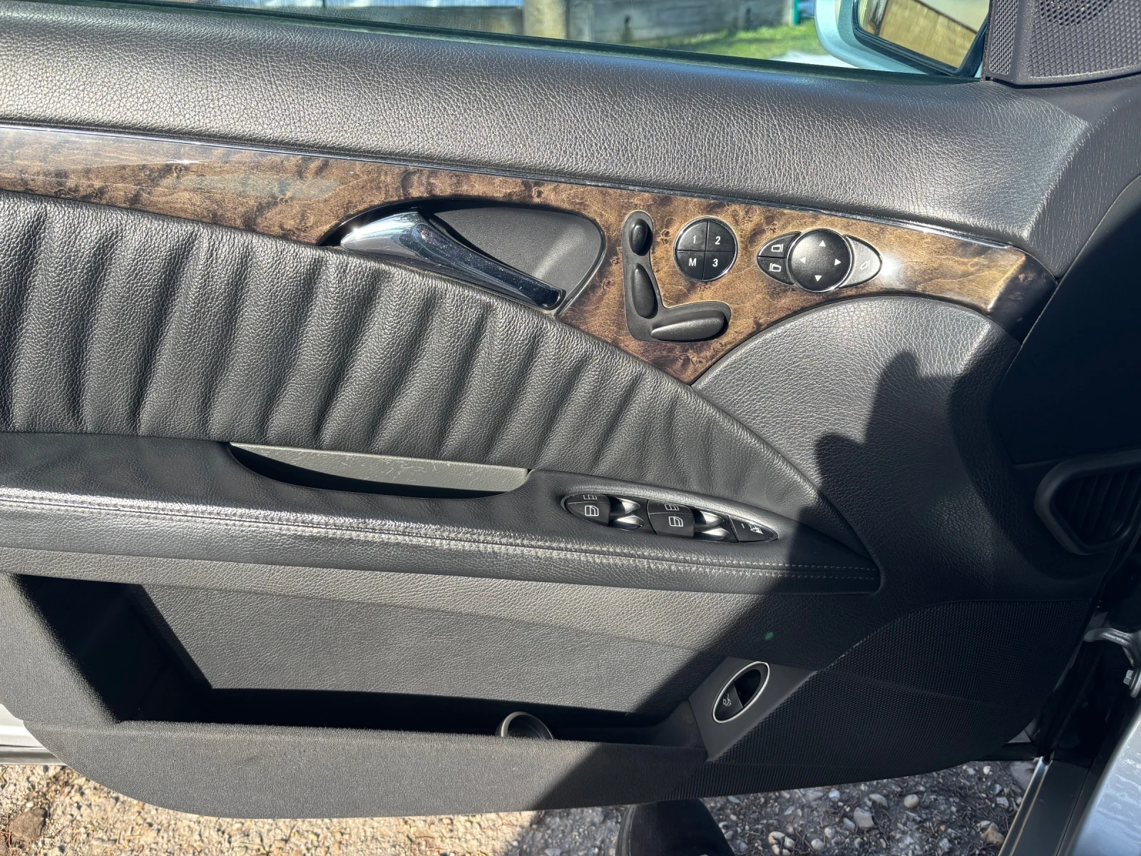 Mercedes-Benz E 320 Е320, снимка 11 - Автомобили и джипове - 53710103