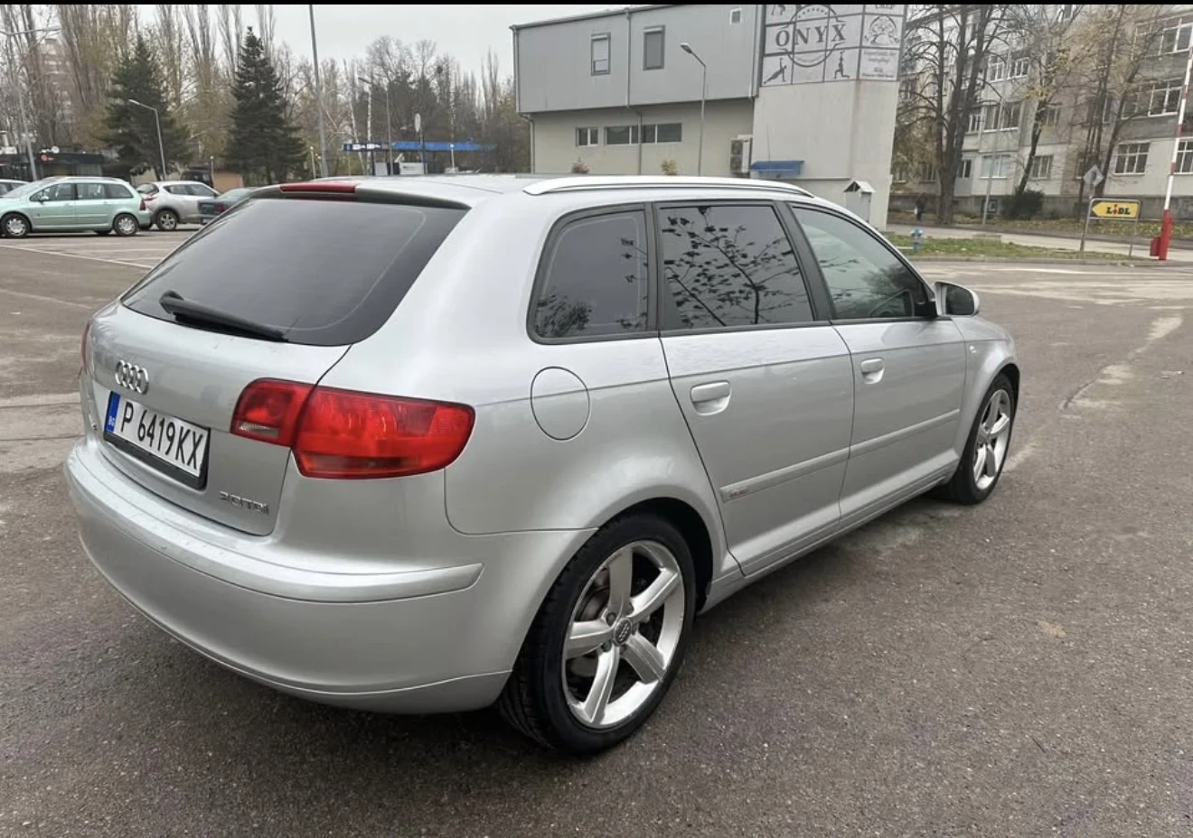 Audi A3 2.0TDI 170 S line Sportback, снимка 3 - Автомобили и джипове - 53910462