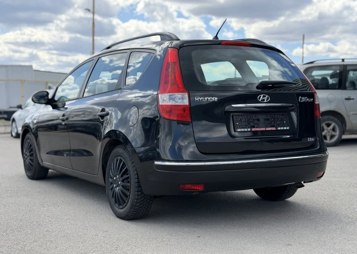 Hyundai I30 1.6 CRDi, снимка 4 - Автомобили и джипове - 54140297