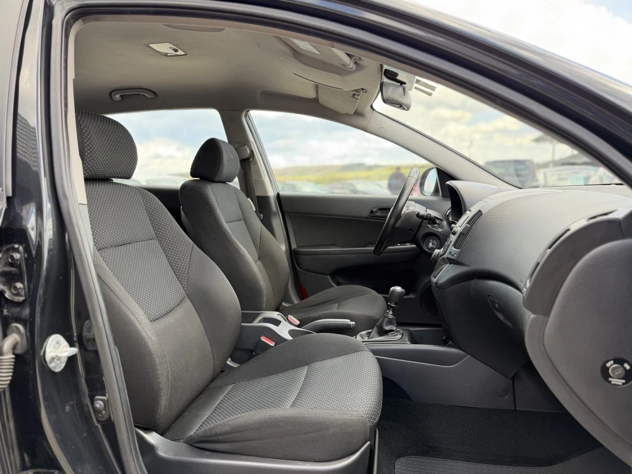 Hyundai I30 1.6 CRDi, снимка 14 - Автомобили и джипове - 54140297