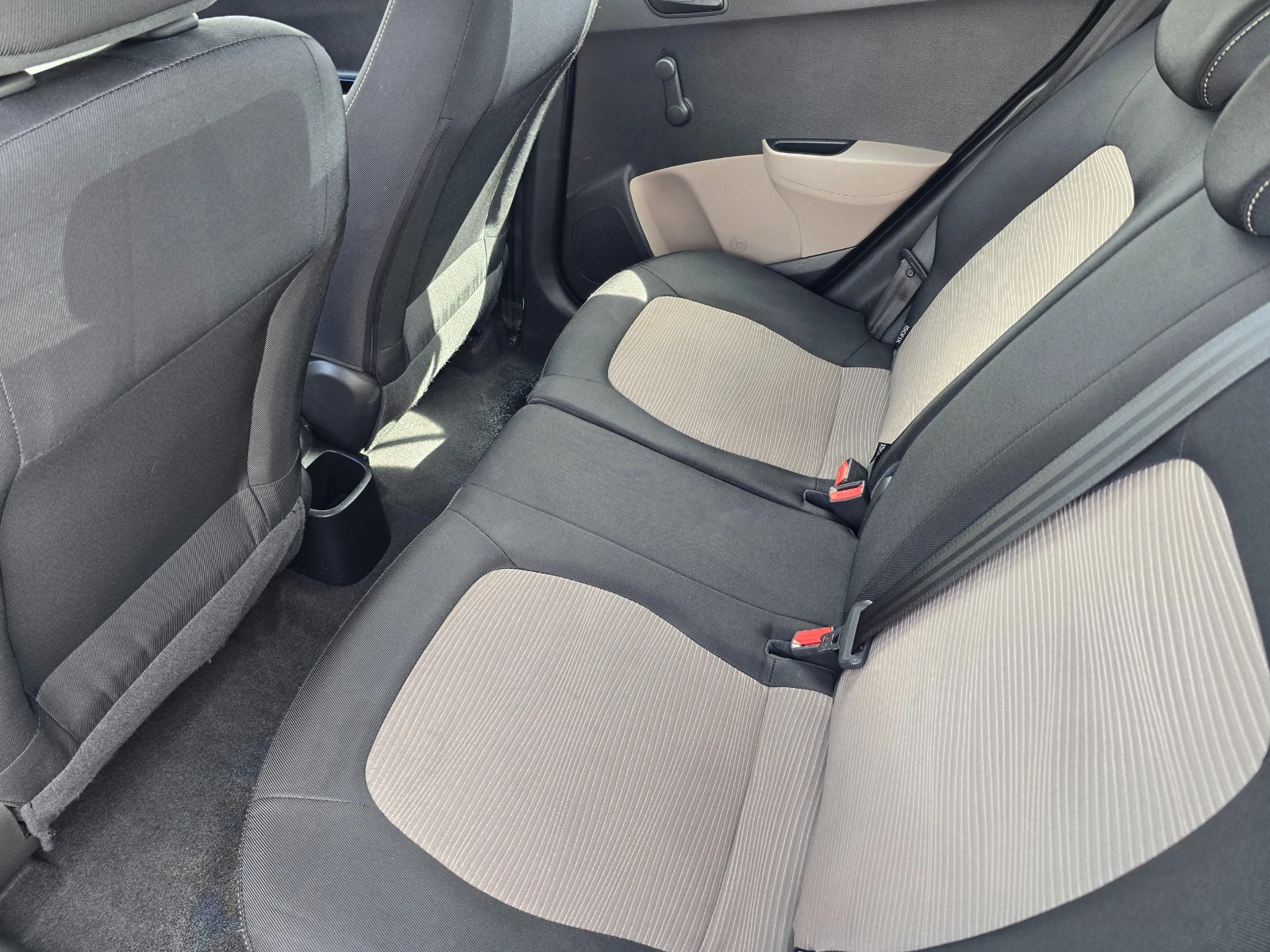 Hyundai I10 1.0i-67k.c-EURO-6, снимка 10 - Автомобили и джипове - 54147989