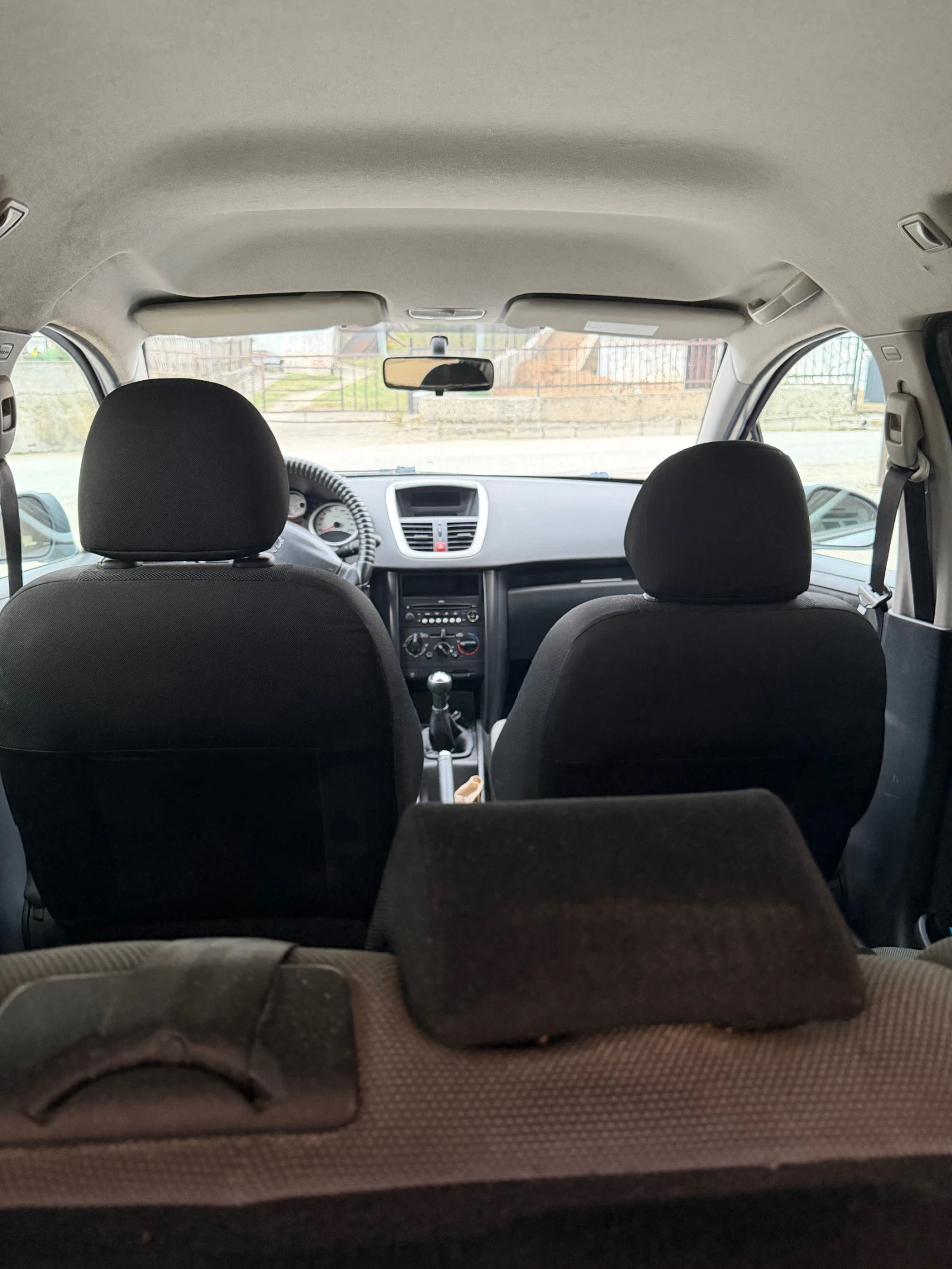 Peugeot 207, снимка 6 - Автомобили и джипове - 54174897