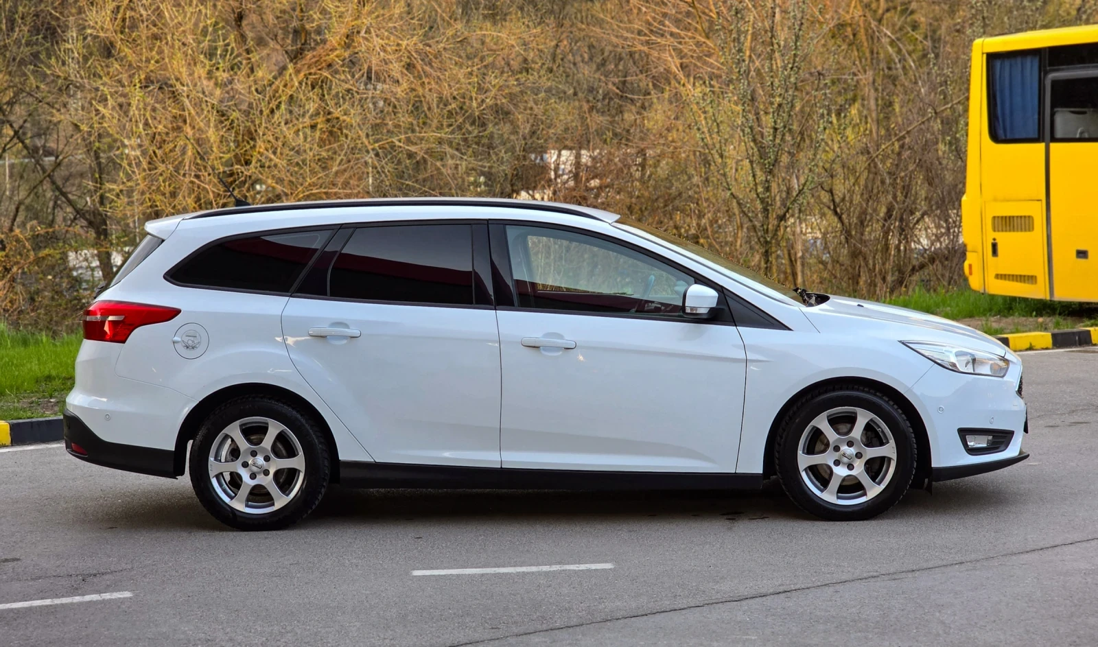 Ford Focus 1.5TDCI 120hp Euro-6, снимка 7 - Автомобили и джипове - 54221327