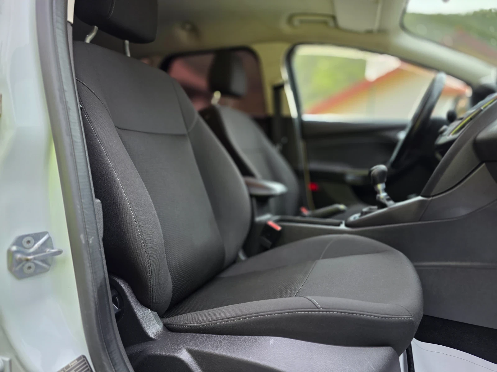 Ford Focus 1.5TDCI 120hp Euro-6, снимка 14 - Автомобили и джипове - 54221327