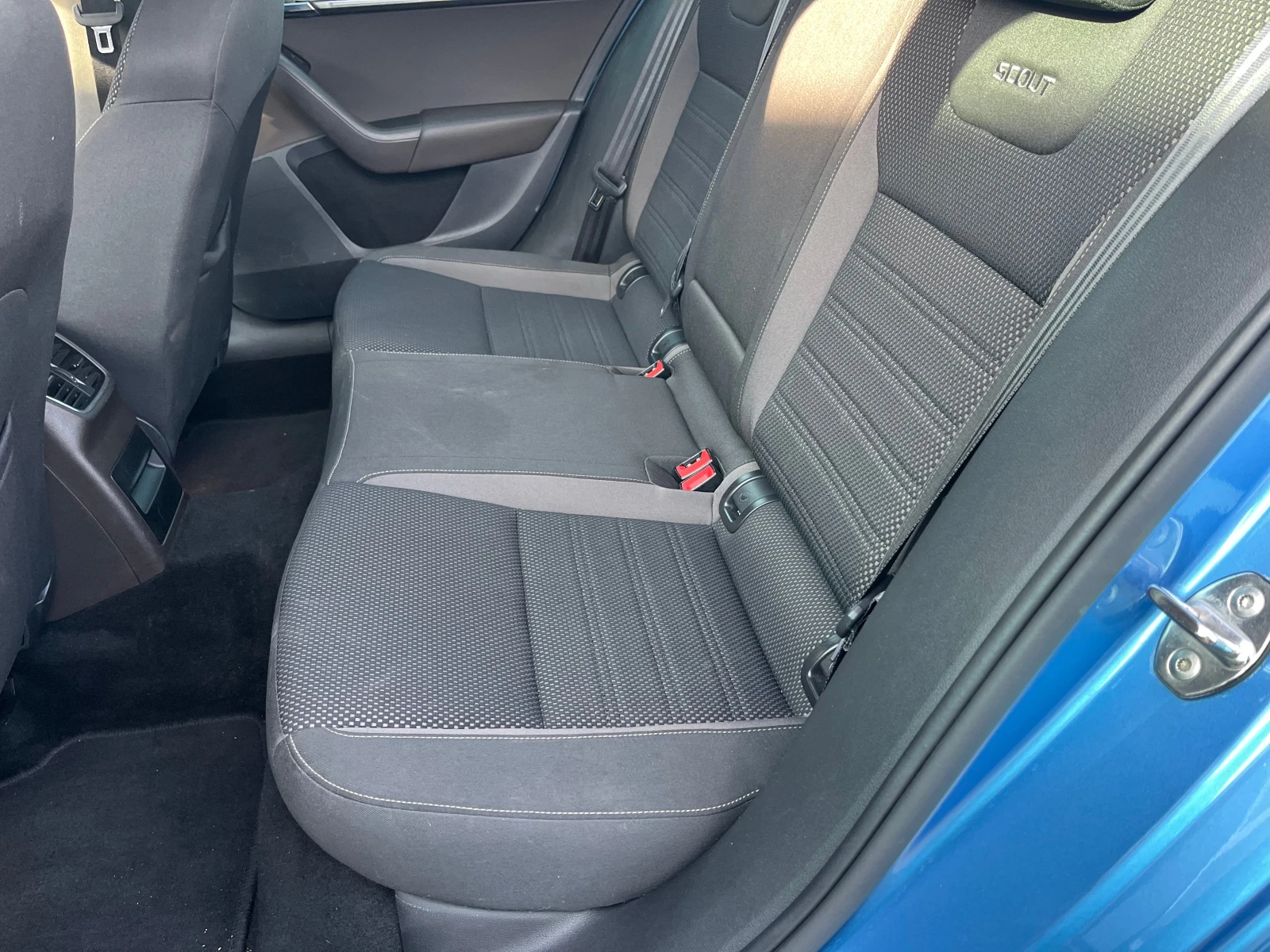 Skoda Octavia SCOUT, снимка 9 - Автомобили и джипове - 54537702