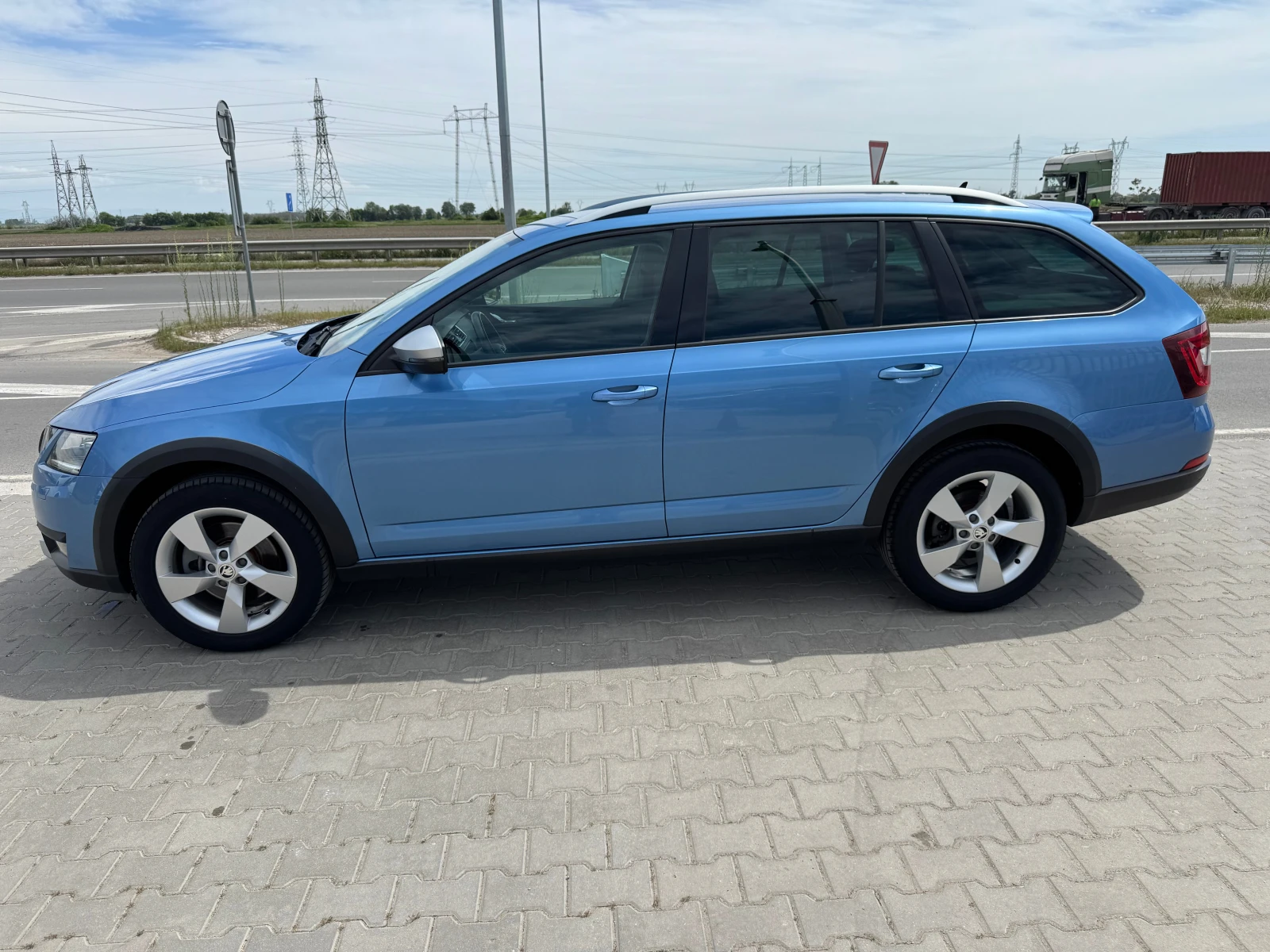 Skoda Octavia SCOUT, снимка 3 - Автомобили и джипове - 54537702