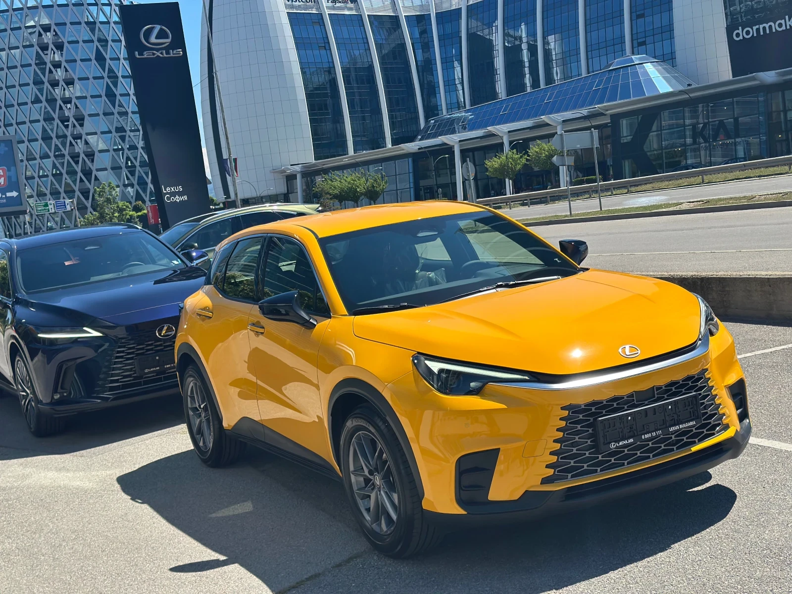 Lexus LBX НАЛИЧЕН 0km НОВ от 195 евро/мес. 10 г.гаранция