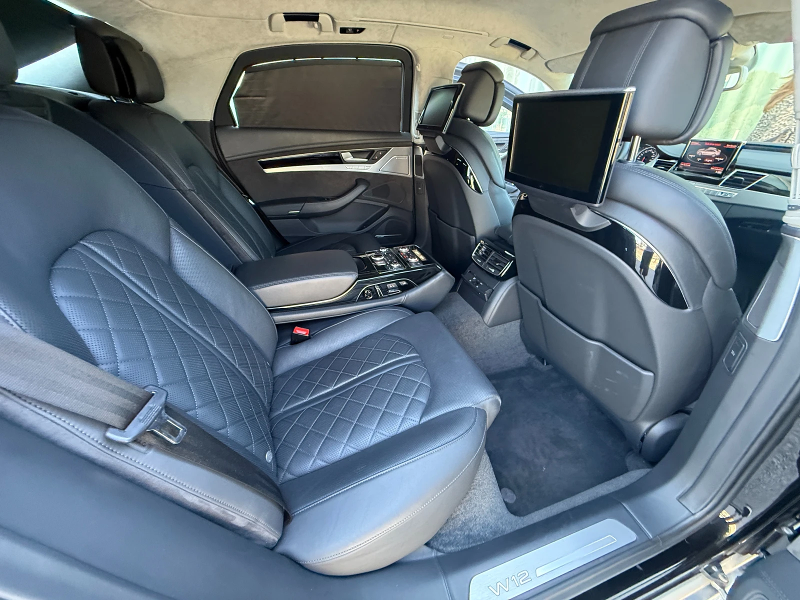 Audi A8 Брониран  VR 9, снимка 7 - Автомобили и джипове - 54759949