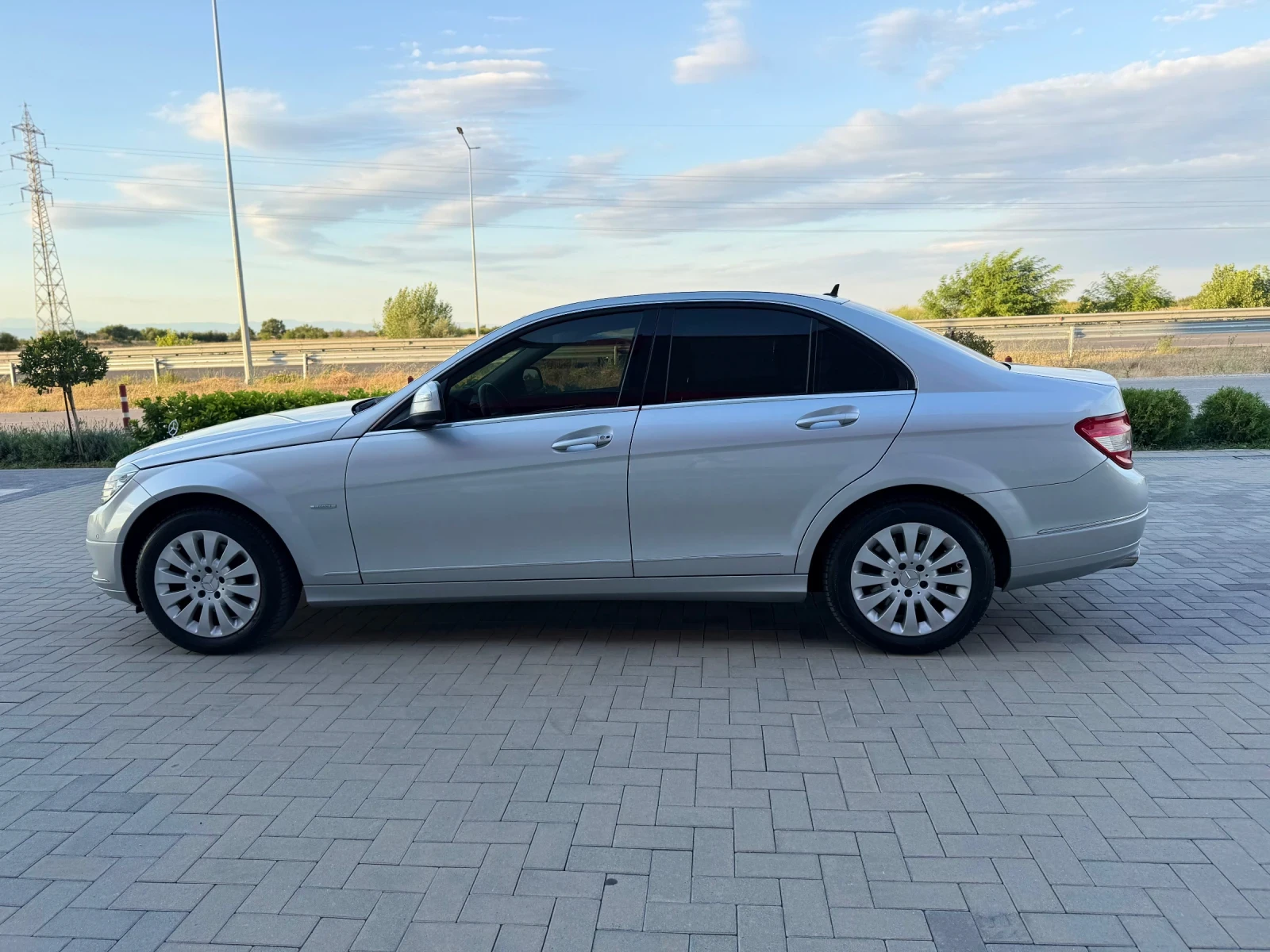 Mercedes-Benz C 220, снимка 7 - Автомобили и джипове - 55251937