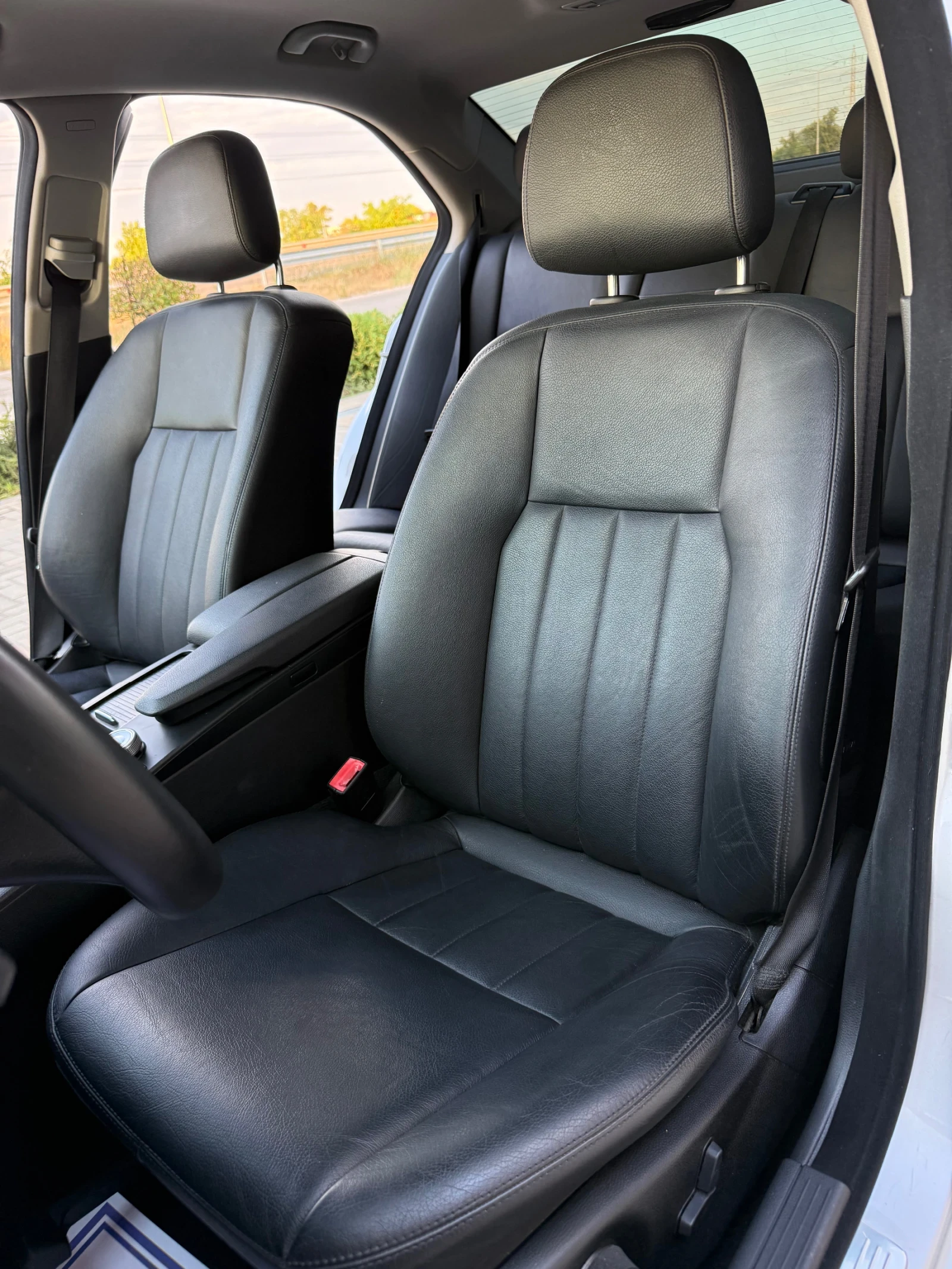 Mercedes-Benz C 220, снимка 12 - Автомобили и джипове - 55251937