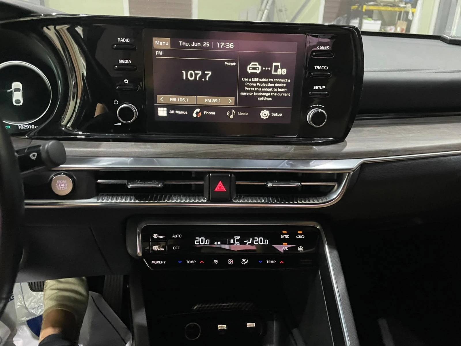 Kia K5 2.0 MPI ! Noblesse !, снимка 15 - Автомобили и джипове - 55284111