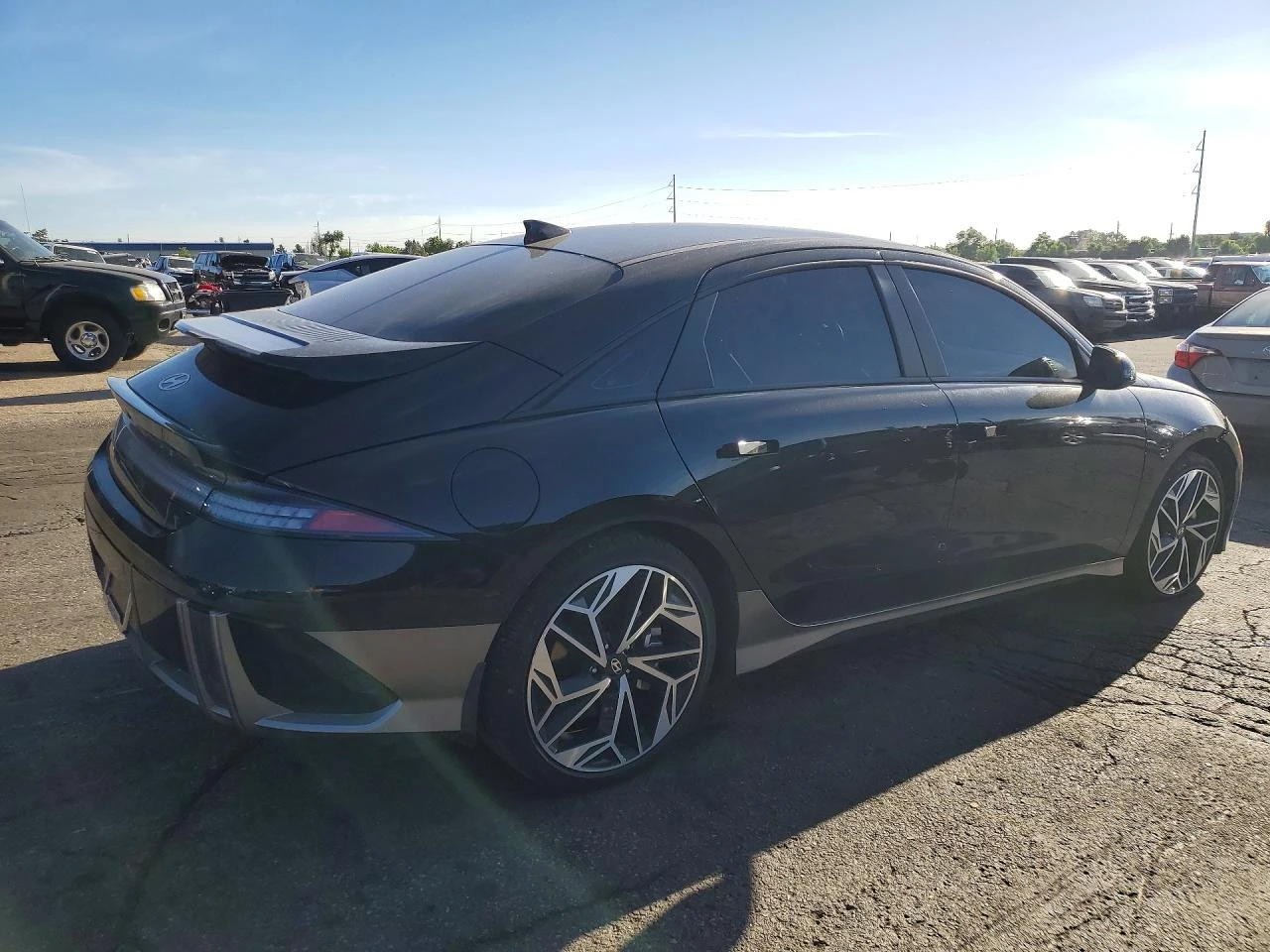 Hyundai Ioniq 6 SEL* AWD* КОЖА* ПОДГРЕВ* КАМЕРА* KEYLESS* , снимка 4 - Автомобили и джипове - 55436389