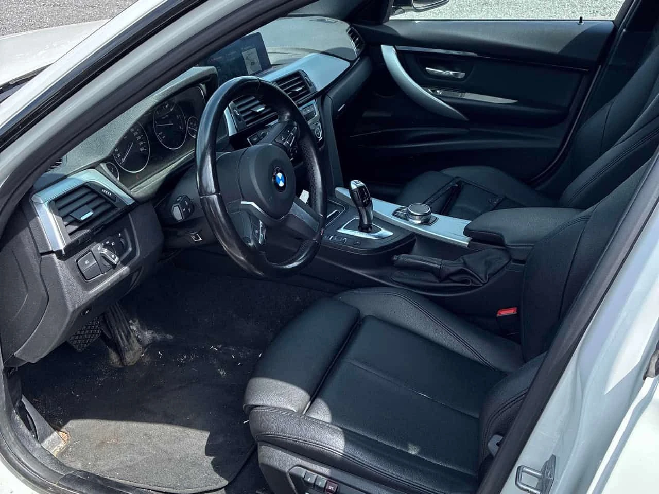 BMW 328 d xDrive / M пакет / КАМЕРА / CARFAX / АВТОКРЕДИТ, снимка 5 - Автомобили и джипове - 55650468