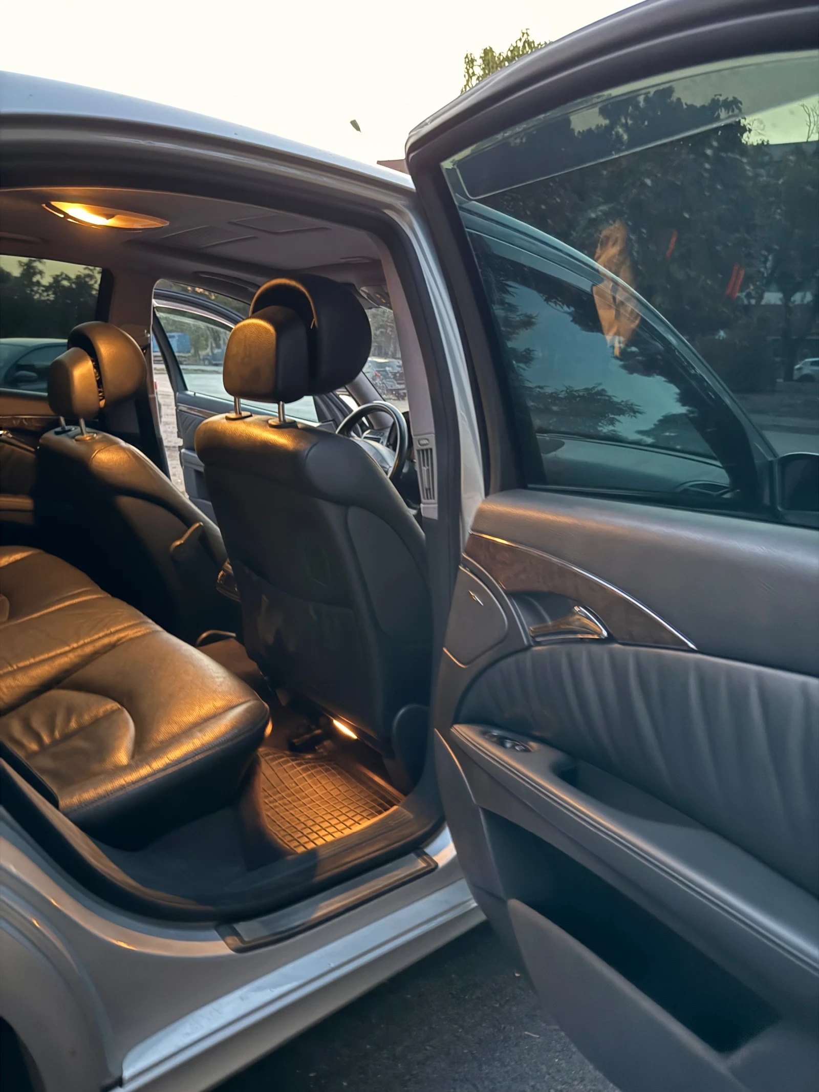 Mercedes-Benz E 320, снимка 7 - Автомобили и джипове - 55908487