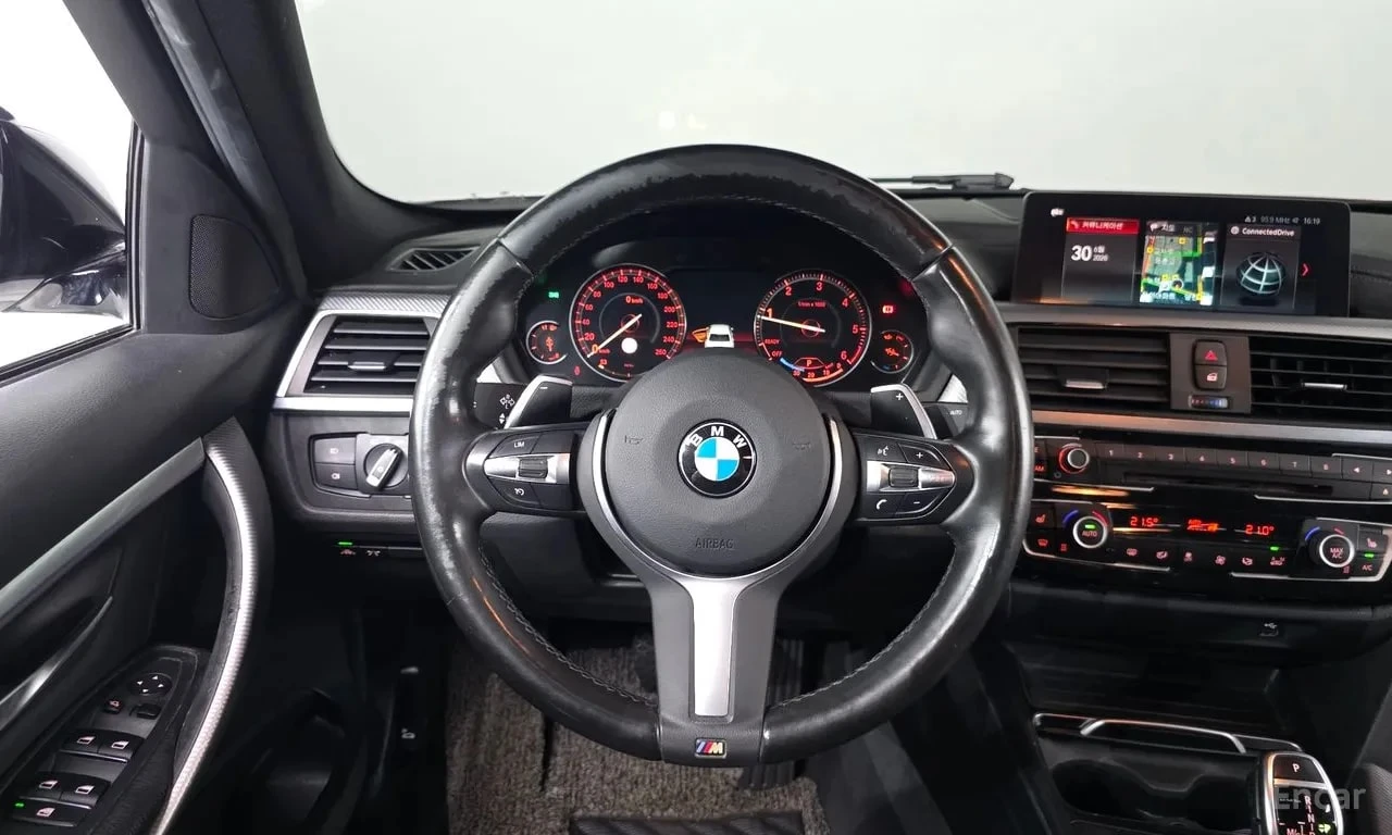 BMW 320 d M Sport/ПОДГРЕВ/ЛЕНТИ/ХЕДЪП, снимка 13 - Автомобили и джипове - 56131507
