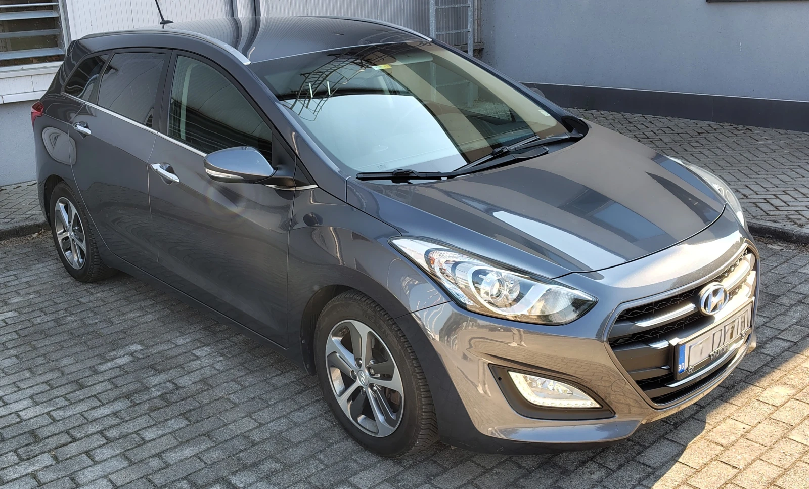 Hyundai I30 1.6 CRDI FACELIFT YES!
