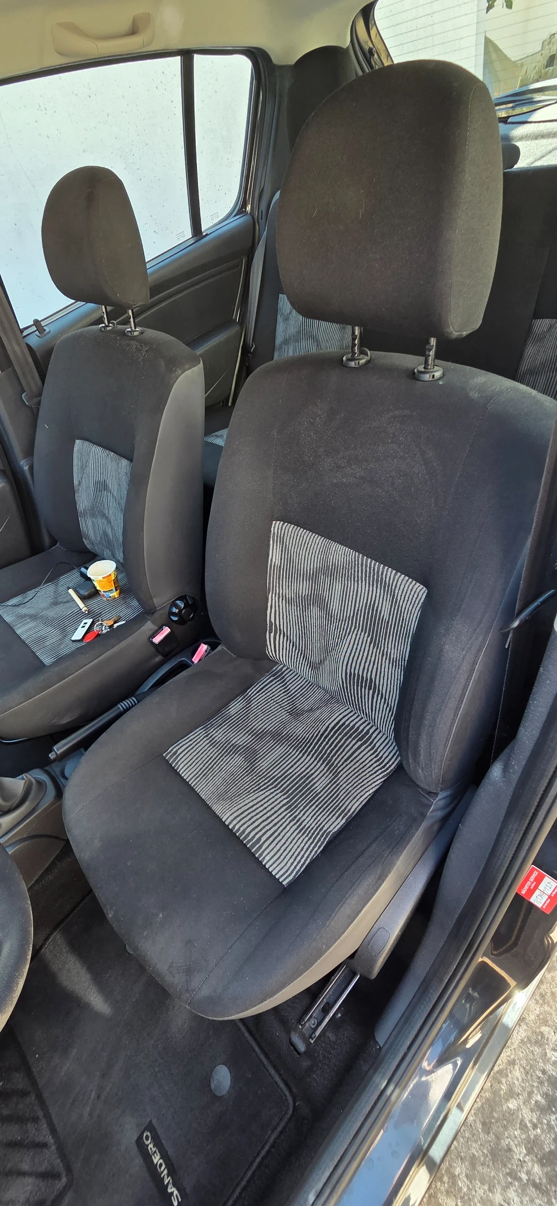 Dacia Sandero I, снимка 13 - Автомобили и джипове - 56269674