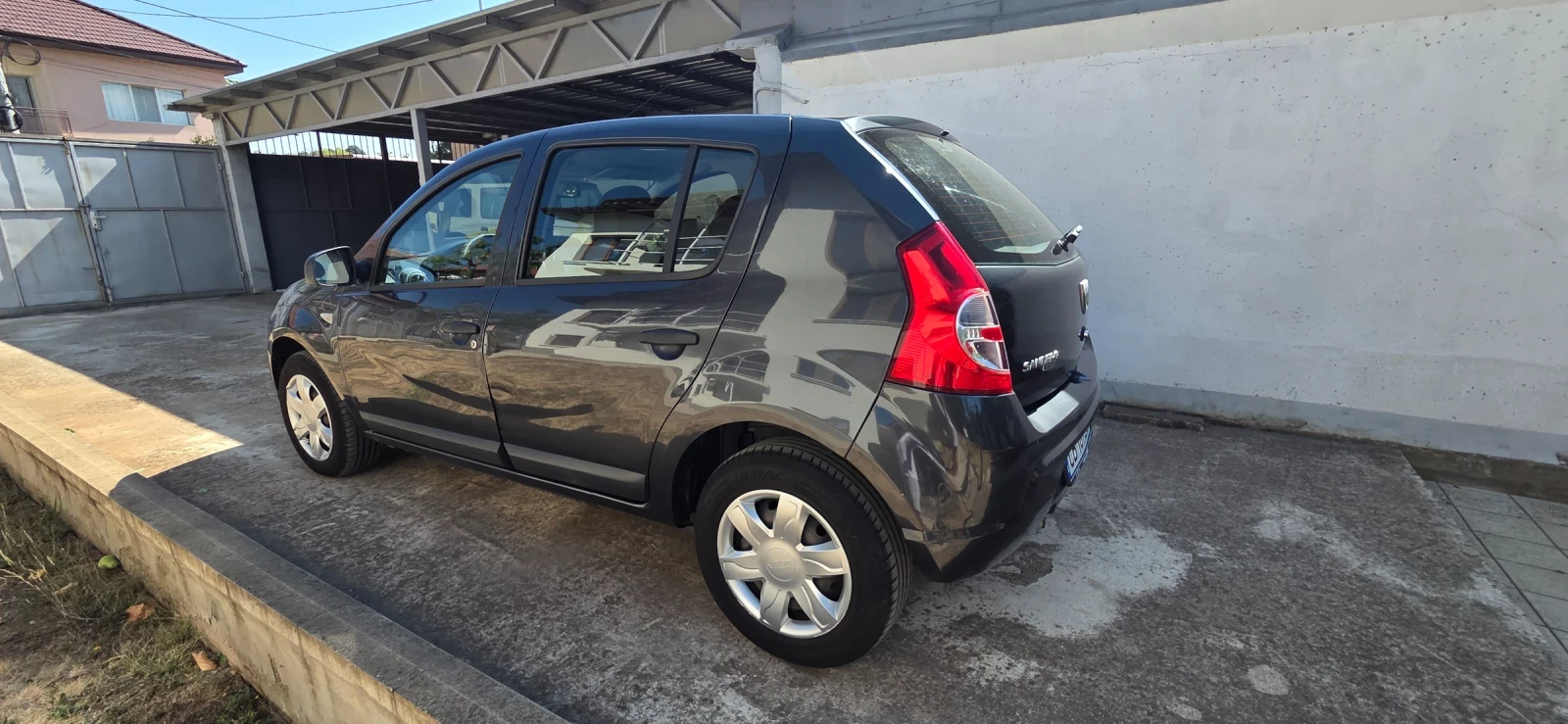 Dacia Sandero I, снимка 2 - Автомобили и джипове - 56269674