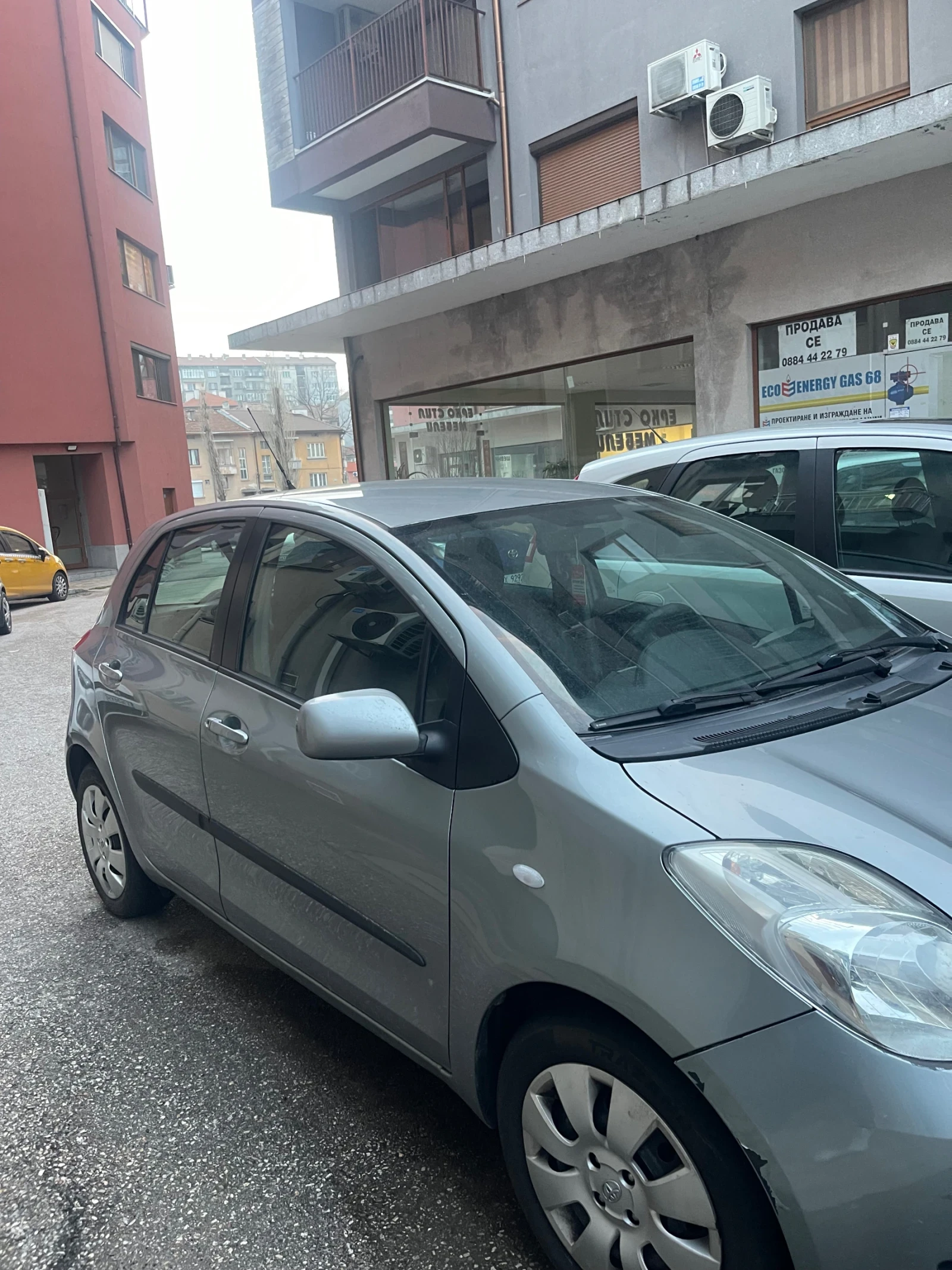 Toyota Yaris, снимка 2 - Автомобили и джипове - 56314458