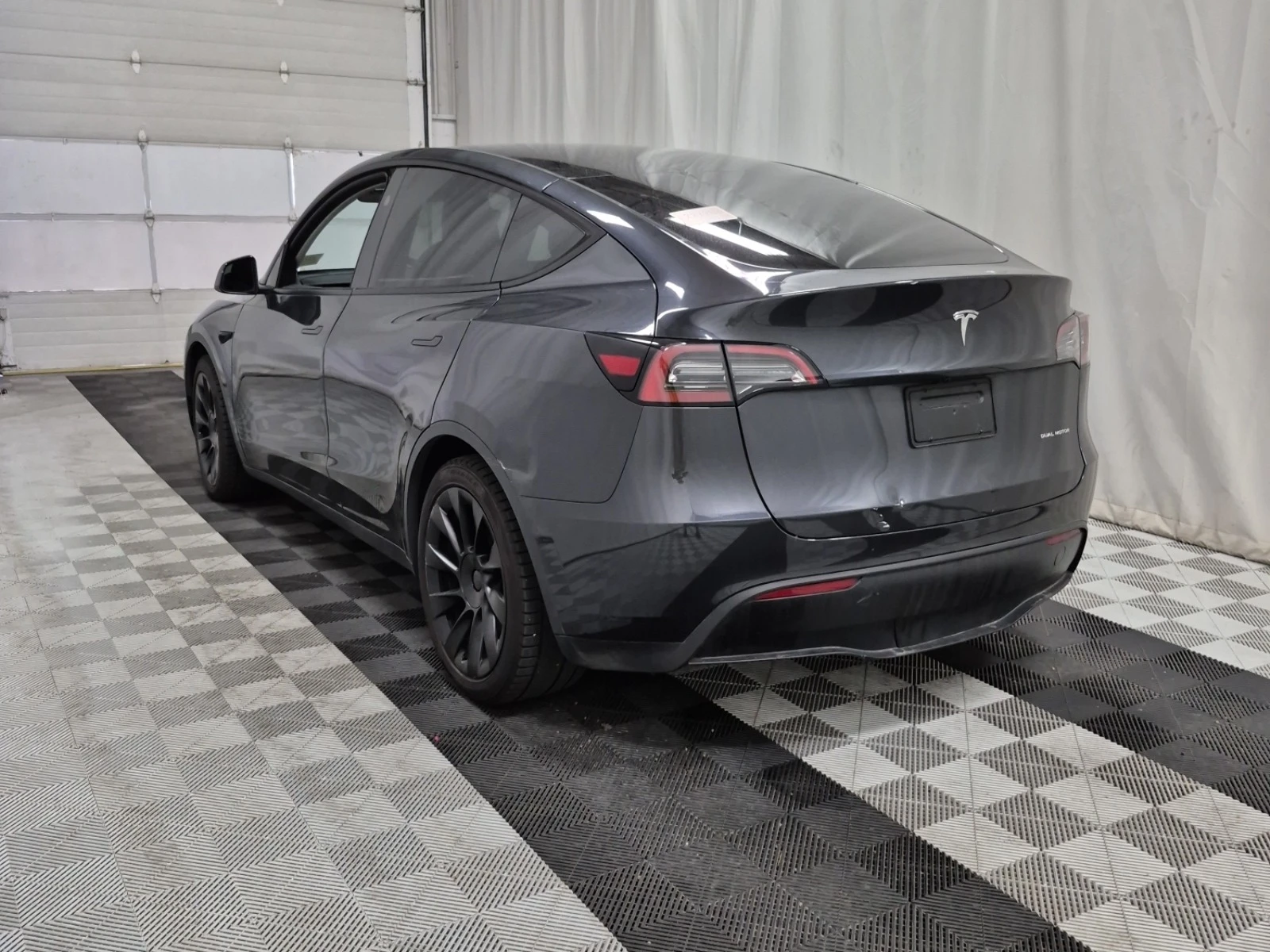 Tesla Model Y LONG RANGE* �������* ������* �.����� | Mobile.bg � ����������� 4