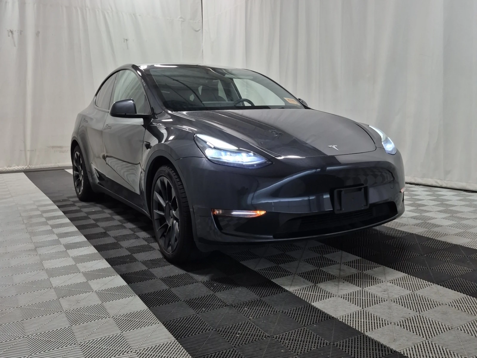 Tesla Model Y LONG RANGE* �������* ������* �.����� | Mobile.bg � ����������� 2