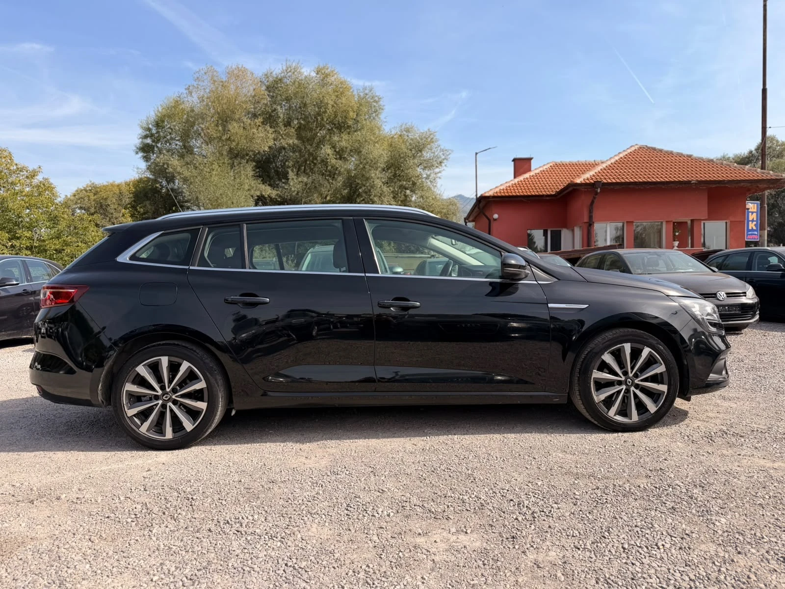 Renault Megane 1.5DCI, снимка 7 - Автомобили и джипове - 56432445