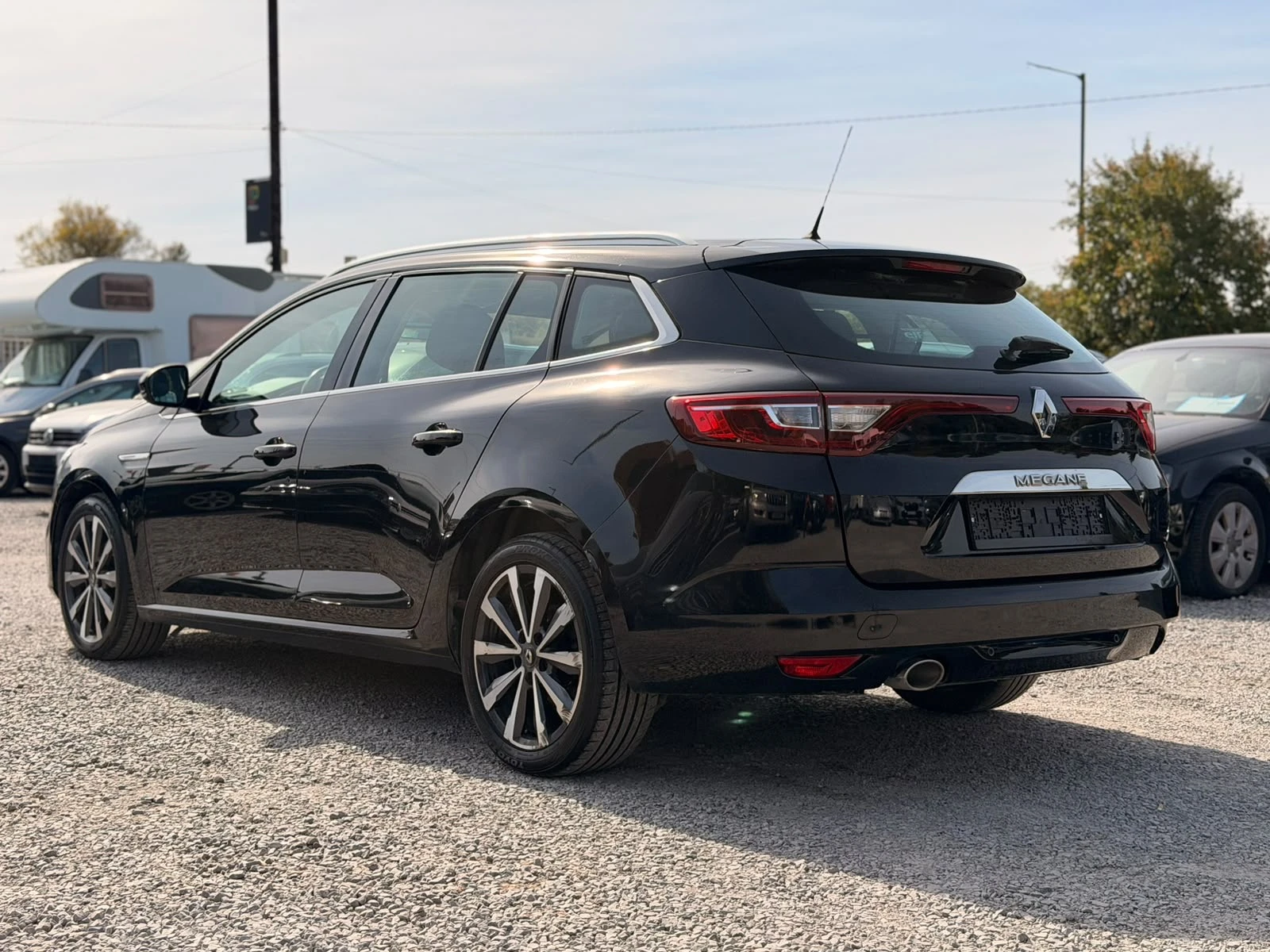 Renault Megane 1.5DCI, снимка 6 - Автомобили и джипове - 56432445