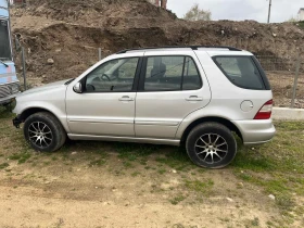  Mercedes-Benz ML 270