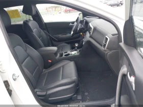 Kia Sportage 2.4L I-4 DI, DOHC, VVT, 181HP Front Wheel Drive - 24400 лв. - 34165584 10