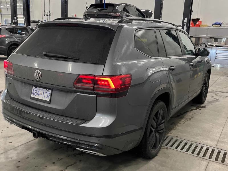 VW Atlas HIGHLINE R-LINE * * CARFAX * * АВТО КРЕДИТ * * , снимка 5 - Автомобили и джипове - 53013859