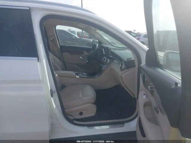 Mercedes-Benz GLC 300 ПОДГРЕВ* КАМЕРА* КЕЙЛЕС* LANE* ASSIST - изображение 5