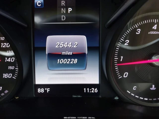 Mercedes-Benz GLC 300 ПОДГРЕВ* КАМЕРА* КЕЙЛЕС* LANE* ASSIST, снимка 14 - Автомобили и джипове - 53456510