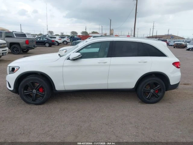 Mercedes-Benz GLC 300 ПОДГРЕВ* КАМЕРА* КЕЙЛЕС* LANE* ASSIST, снимка 13 - Автомобили и джипове - 53456510