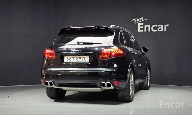 Porsche Cayenne 4.2 DIESEL * ОБДУХВАНЕ * БЕЗ ИНЦИДЕНТИ, снимка 4 - Автомобили и джипове - 55792219