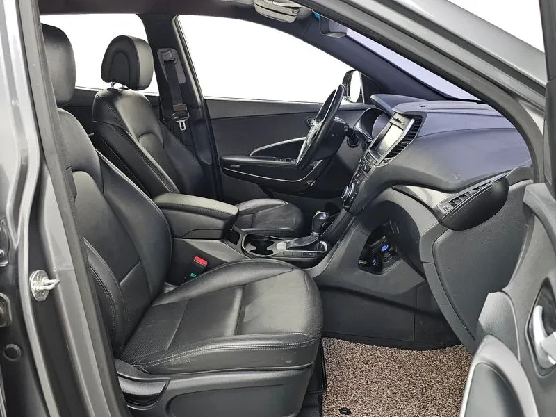 Hyundai Santa fe 2.0 CRDi 4WD - САМО 30% АВАНС, снимка 11 - Автомобили и джипове - 56021699