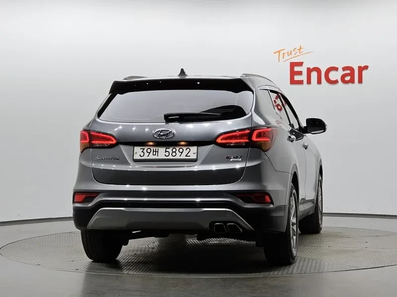 Hyundai Santa fe 2.0 CRDi 4WD - САМО 30% АВАНС, снимка 4 - Автомобили и джипове - 56021699