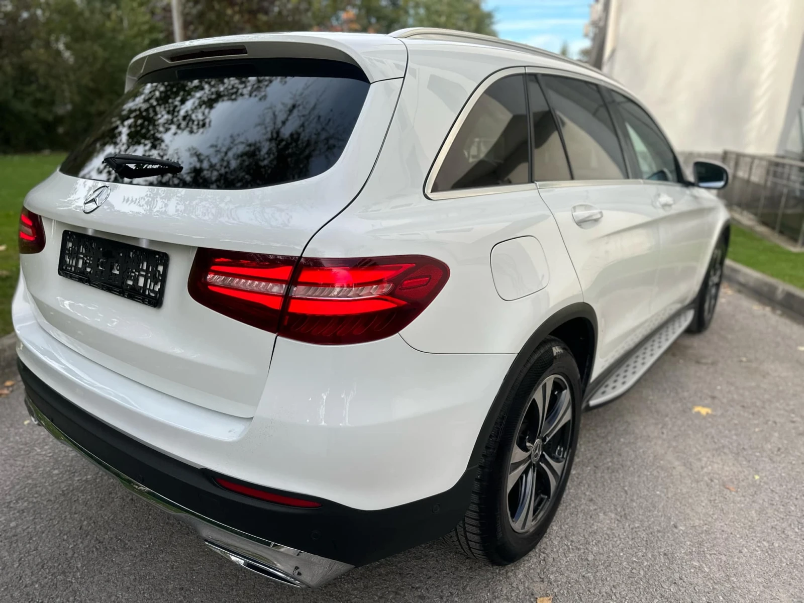 Mercedes-Benz GLC 350 d / 4 MATIC / ПАНОРАМА - изображение 7