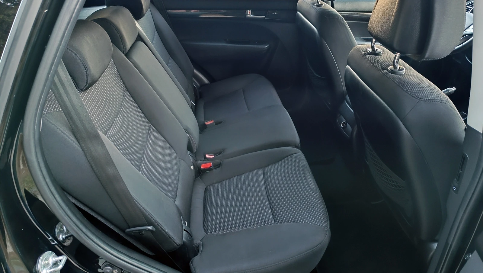 Kia Sorento 2.0 CRDI 4x4 | Mobile.bg — изображение 16