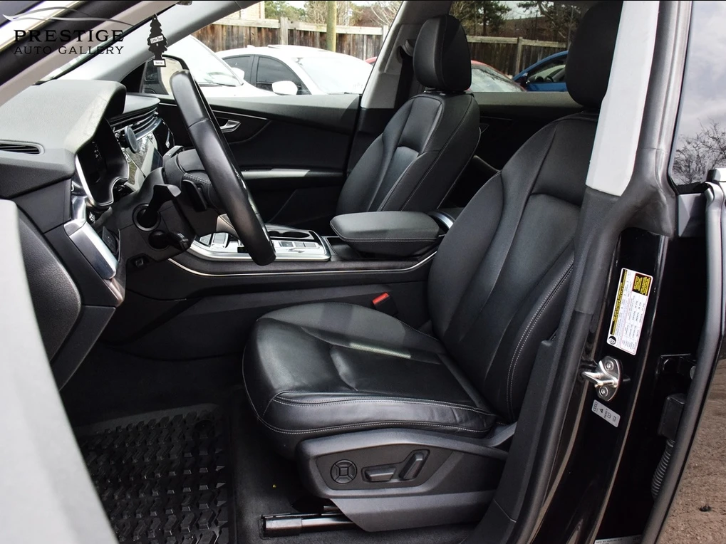 Audi Q8 Progressiv* PANO* ОБДУХ* 360* ДИГ.ТАБЛО - изображение 7
