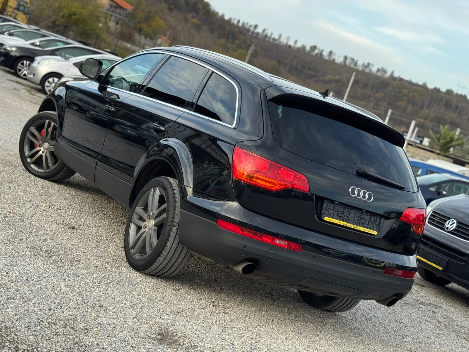 Audi Q7 3.0TDI 239кс КОЖА ПОДГРЕВ ПАНОРАМА 7-МЕСТА М-ЗОНА - изображение 4