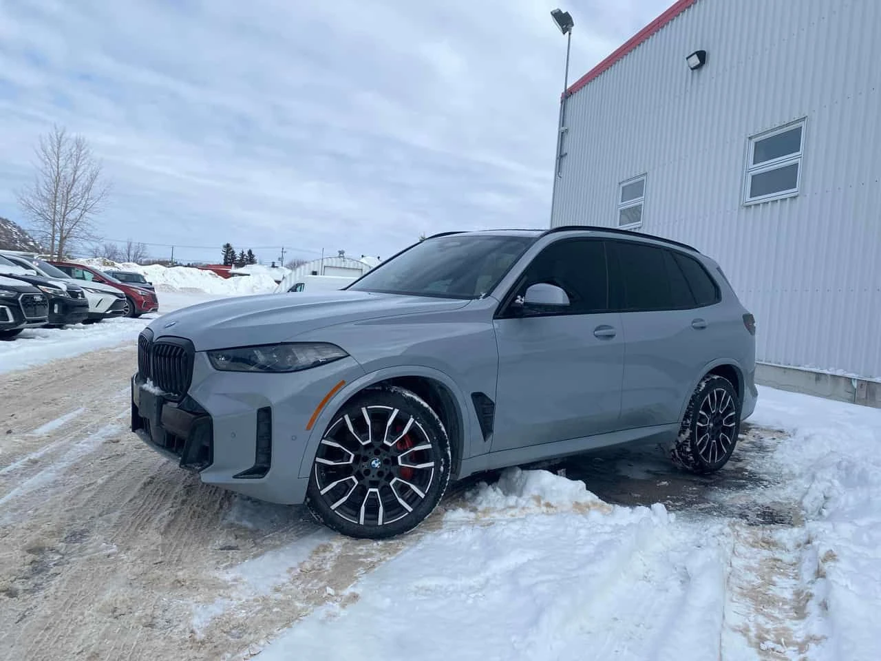 BMW X5 * xDrive40i * DISTRONIC* HARMAN/KARDON* 360* ОБДУХ - изображение 2