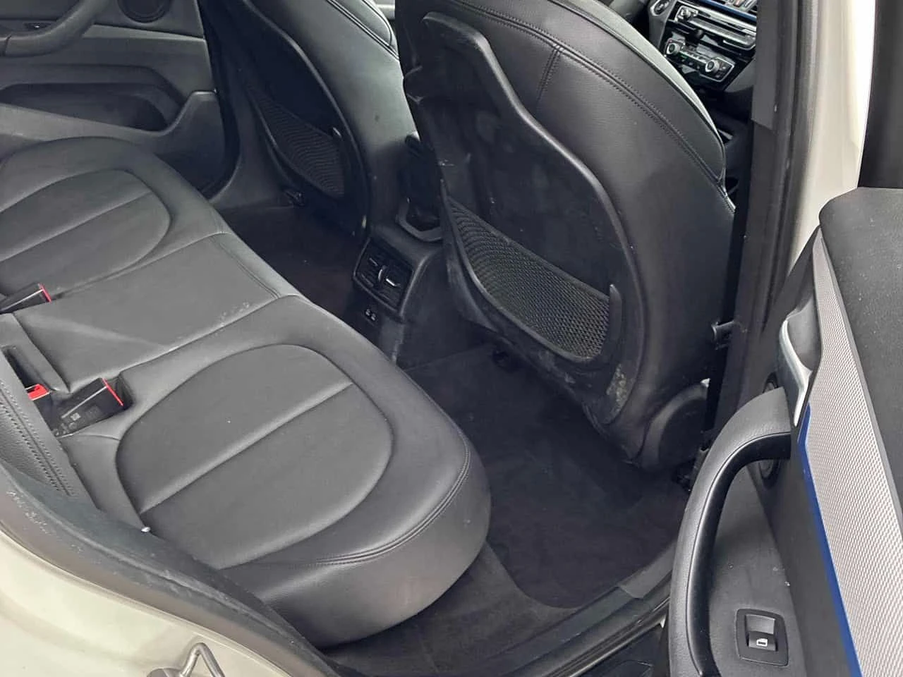 BMW X1 xDrive28i/CARFAX/ПАНОРАМА/ПОДГРЕВИ/ОТ BMW, снимка 12 - Автомобили и джипове - 53929696