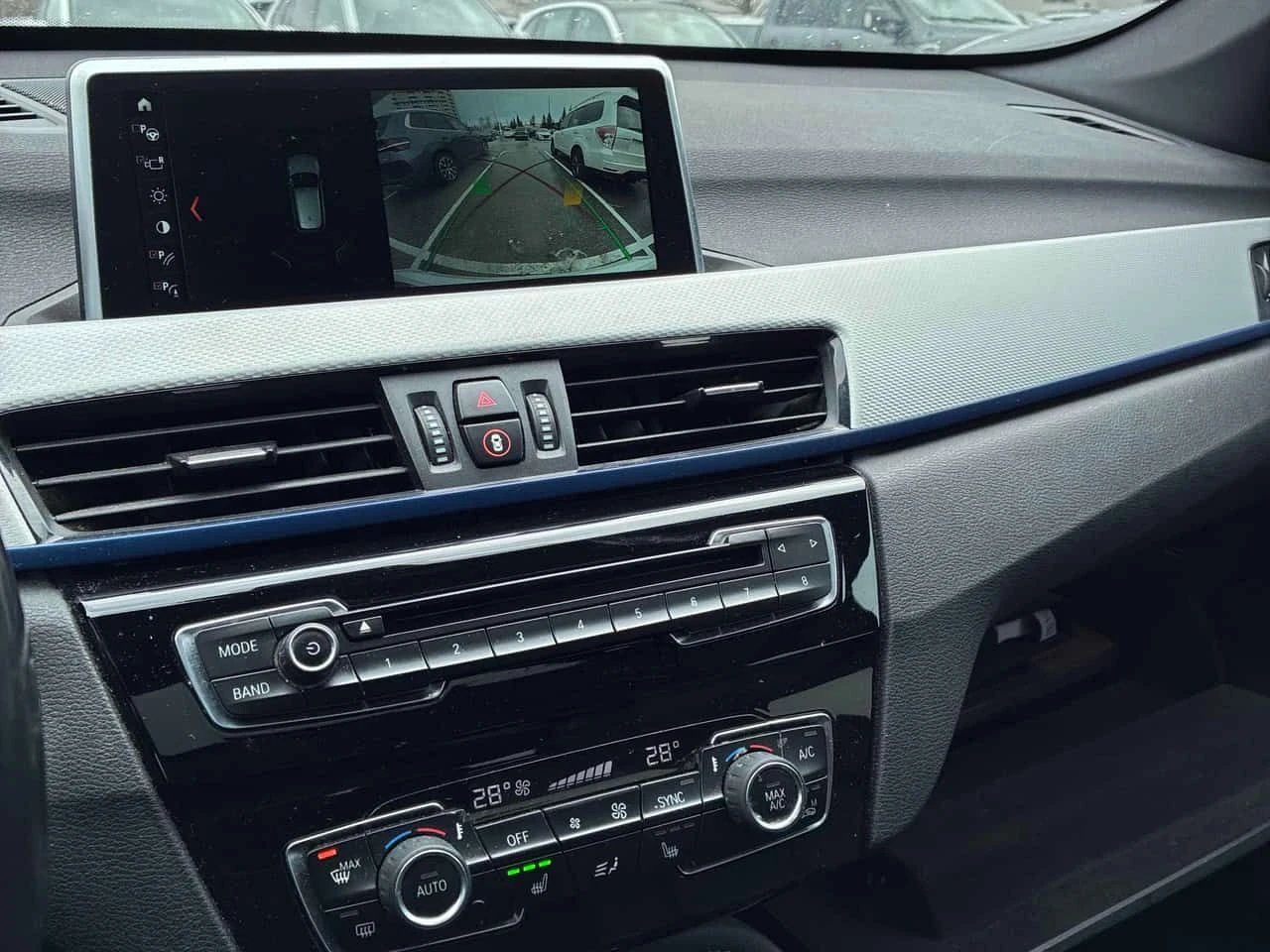 BMW X1 xDrive28i/CARFAX/ПАНОРАМА/ПОДГРЕВИ/ОТ BMW, снимка 14 - Автомобили и джипове - 53929696