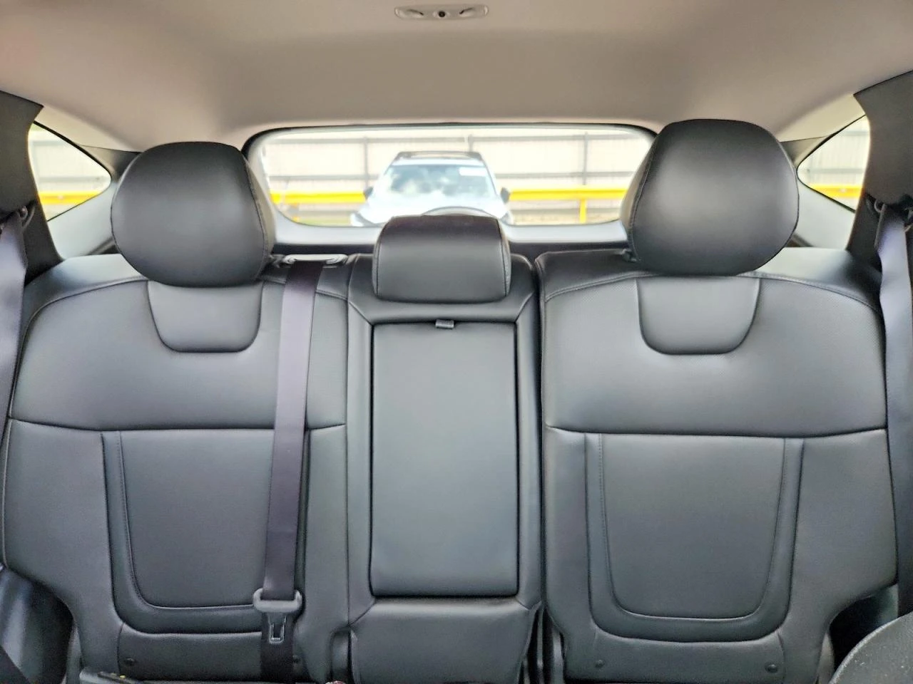 Hyundai Tucson 2.5l Sel, снимка 10 - Автомобили и джипове - 54259623